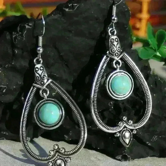 Source Unknown Jewelry - New Silver Bohemian Earrings